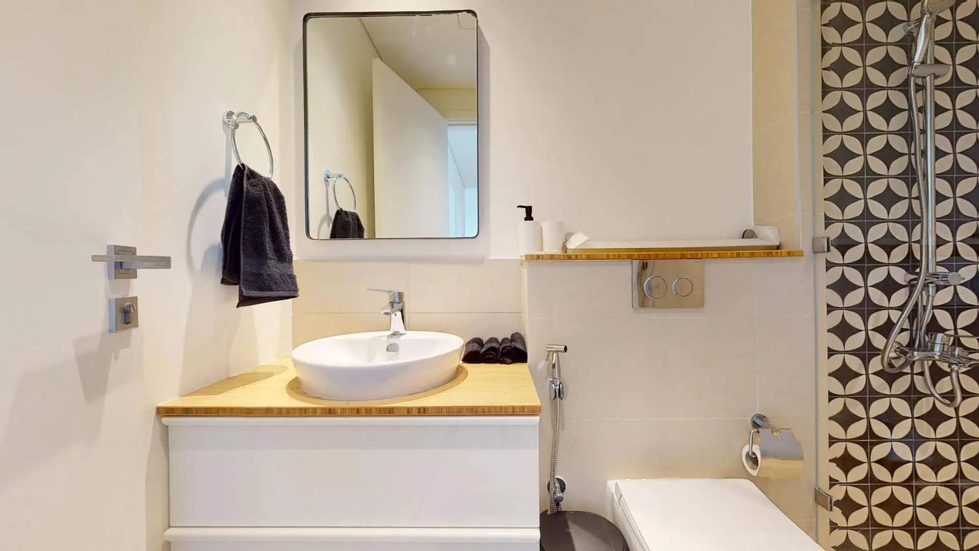 Upgraded 2Bed At Collective 01 With Panoramic View Apartment Dubai